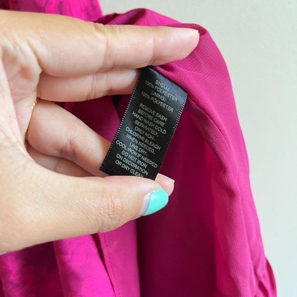 WHBM Fuchsia Sequin Retro Fit & Flare Dress Womens Size S Floral Print V… - Picture 7 of 10